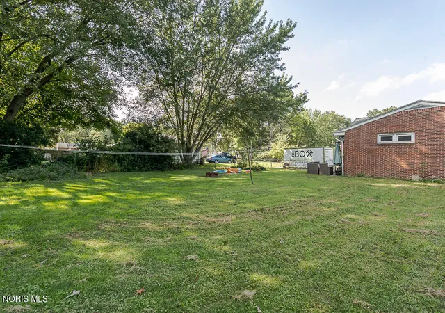 Photo 32 of Single family home for sale at 931 Harrow Rd, Toledo, OH 43615 | MLS# 10013373 | Listing updated on 2026-09-27