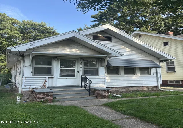 Photo 1 of Single family home for sale at 3518 Homewood Ave, Toledo, OH 43612 | MLS# 10013378 | Listing updated on 2026-09-14