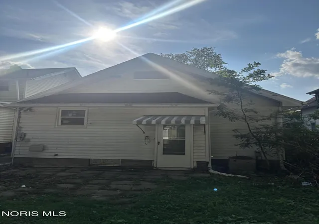 Photo 2 of Single family home for sale at 3518 Homewood Ave, Toledo, OH 43612 | MLS# 10013378 | Listing updated on 2026-09-14