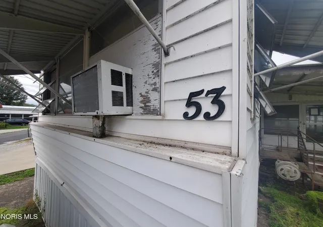 Photo 3 of Manufactured home for sale at 3500 W Willow Beach Rd #53, Port Clinton, OH 43452 | MLS# 10013380 | Listing updated on 2026-09-14