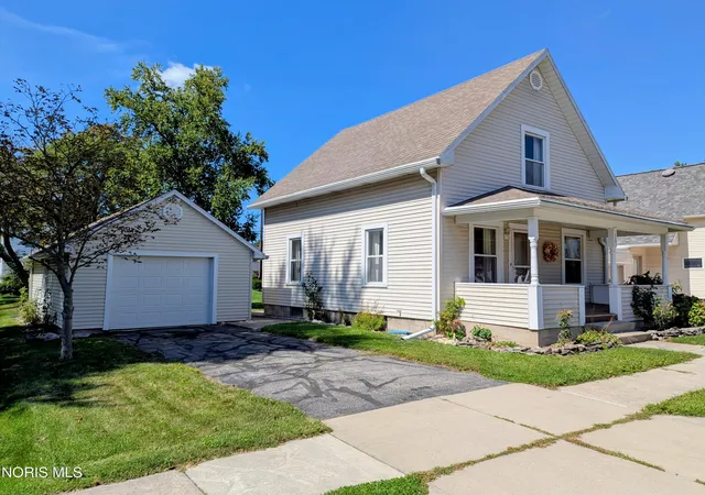 Photo 1 of Single family home for sale at 303 Brussel St, Archbold, OH 43502 | MLS# 10013417 | Listing updated on 2026-10-06