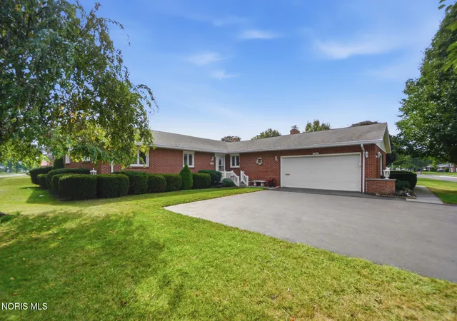 Photo 2 of Single family home for sale at 1501 Marcelle Ave, Findlay, OH 45840 | MLS# 10013399 | Listing updated on 2026-09-21