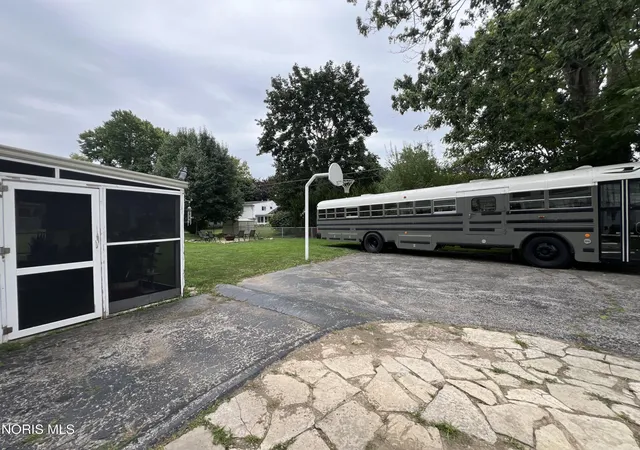 Photo 3 of Single family home for sale at 139 Oakland Ave, Findlay, OH 45840 | MLS# 10013390 | Listing updated on 2026-10-01