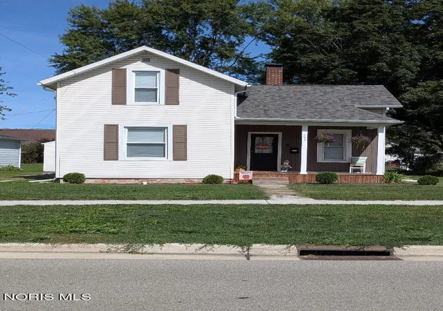 Photo 1 of Single family home for sale at 744 Park St, Napoleon, OH 43545 | MLS# 10013394 | Listing updated on 2026-09-29