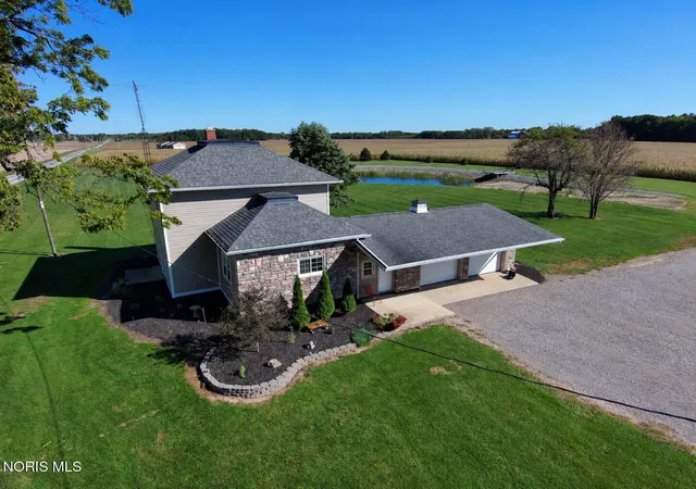 Photo 3 of Single family home for sale at 06358 County Rd H, Edon, OH 43518 | MLS# 10014380 | Listing updated on 2026-10-07