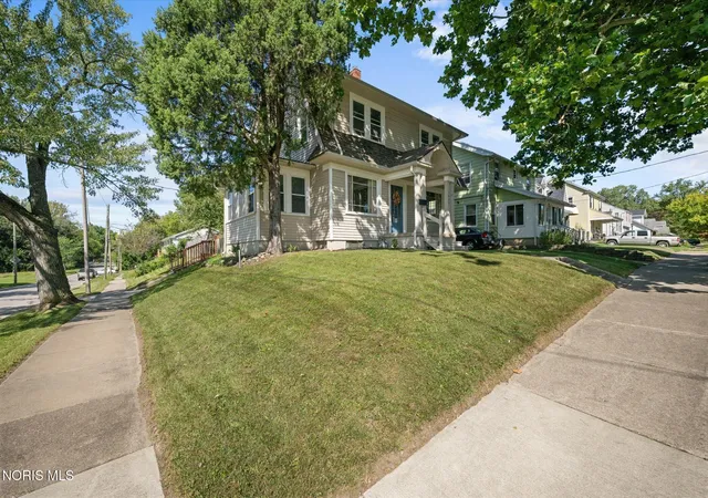 Photo 2 of Single family home for sale at 1600 Colton St, Toledo, OH 43609 | MLS# 10013441 | Listing updated on 2026-09-21