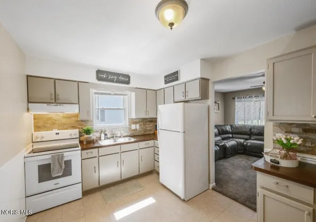 Photo 4 of Single family home for sale at 310 Jackson St, Delta, OH 43515 | MLS# 10013654 | Listing updated on 2026-09-29