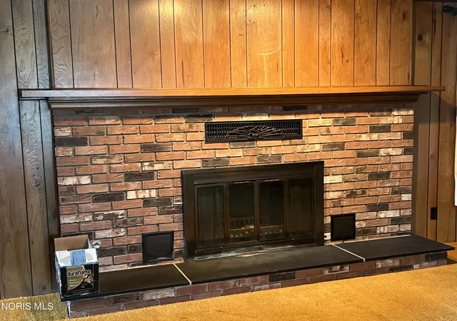 Photo 3 of Single family home for sale at 40 Valley View Pl, Tiffin, OH 44883 | MLS# 10013435 | Listing updated on 2026-09-26