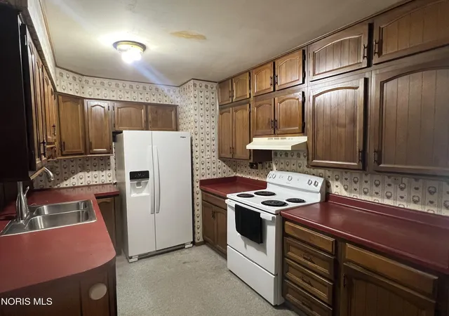 Photo 4 of Single family home for sale at 40 Valley View Pl, Tiffin, OH 44883 | MLS# 10013435 | Listing updated on 2026-09-26
