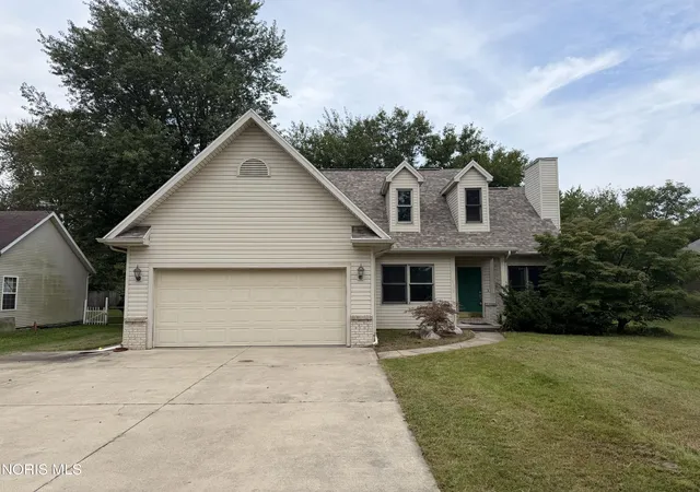 Photo 1 of Single family home for sale at 620 Favony Ave, Holland, OH 43528 | MLS# 10013466 | Listing updated on 2026-09-21