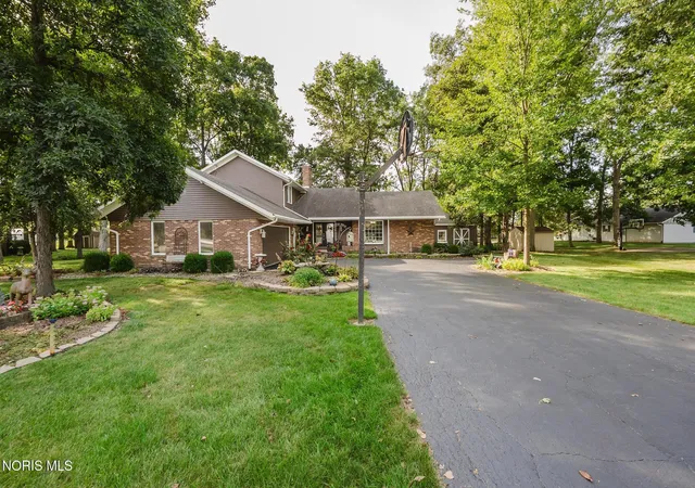 Photo 2 of Single family home for sale at 172 Pohl Dr, Ottawa, OH 45875 | MLS# 10013428 | Listing updated on 2026-09-30