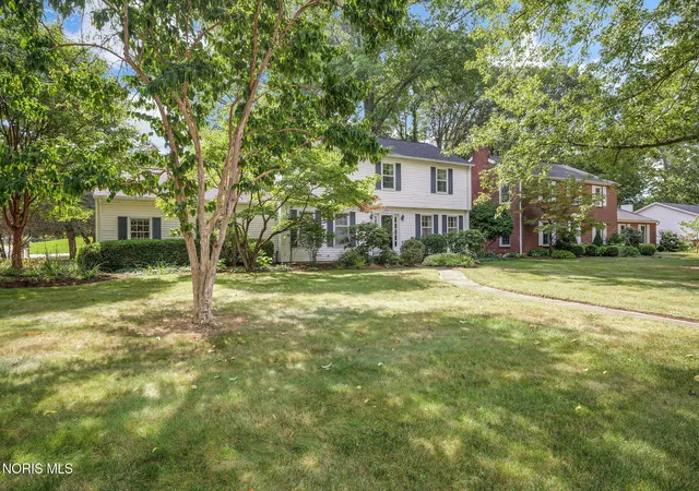 Photo 2 of Single family home for sale at 721 Ordway Ave, Bowling Green, OH 43402 | MLS# 10013612 | Listing updated on 2026-09-28