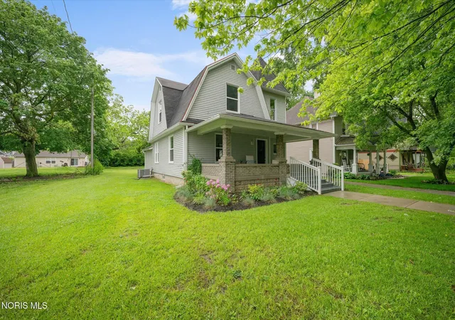 Photo 2 of Single family home for sale at 308 Monroe St, Delta, OH 43515 | MLS# 10013440 | Listing updated on 2026-09-15