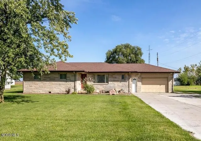 Photo 1 of Single family home for sale at 742 E Perry St, Paulding, OH 45879 | MLS# 10013506 | Listing updated on 2026-09-28