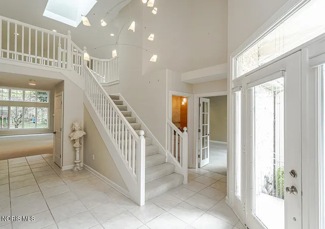 Photo 3 of Condo for sale at 6958 Cedar Crk Ln, Toledo, OH 43617 | MLS# 10013738 | Listing updated on 2026-10-26