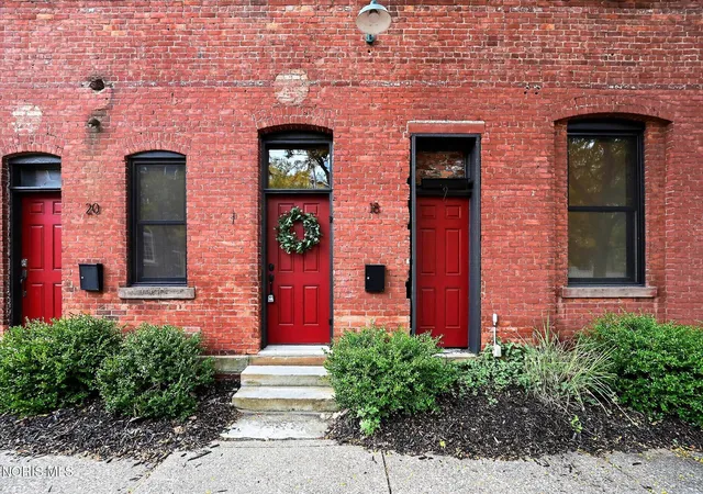 Photo 3 of Condo for sale at 18 Broadway St, Toledo, OH 43604 | MLS# 10013544 | Listing updated on 2026-10-02