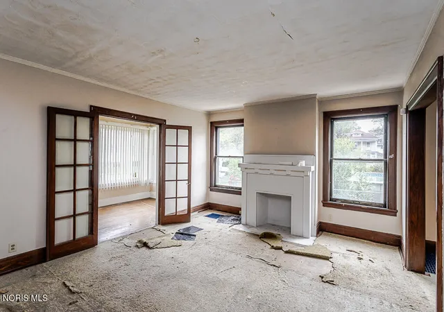 Photo 3 of Sale Pending at 2715 Brentwood Ave, Toledo, OH 43610 | MLS# 10013785 | Listing updated on 2026-10-06
