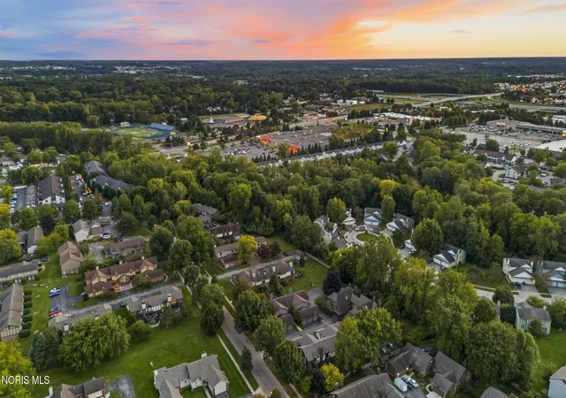 Photo 3 of Condo for sale at 1174 Hidden Ridge Rd, Toledo, OH 43615 | MLS# 10013496 | Listing updated on 2026-10-05