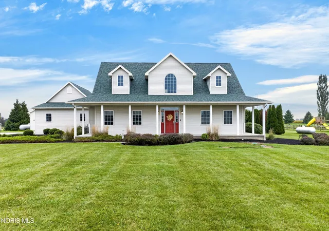 Photo 1 of Single family home for sale at 14360 County Rd 2, Swanton, OH 43558 | MLS# 10013553 | Listing updated on 2026-09-20