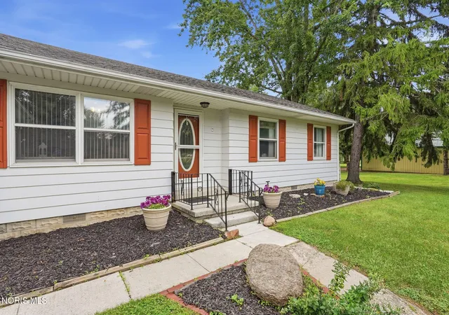 Photo 2 of Single family home for sale at 5681 W Tiffin St, Bascom, OH 44809 | MLS# 10013550 | Listing updated on 2026-10-12