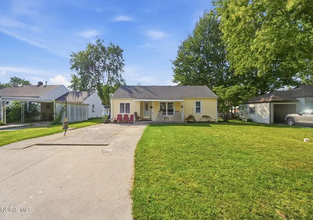 Photo 2 of Single family home for sale at 730 N Walnut St, Paulding, OH 45879 | MLS# 10013513 | Listing updated on 2026-09-16