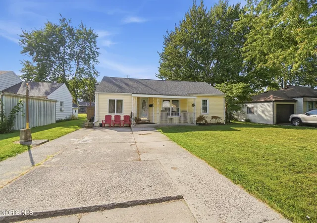 Photo 3 of Single family home for sale at 730 N Walnut St, Paulding, OH 45879 | MLS# 10013513 | Listing updated on 2026-09-16