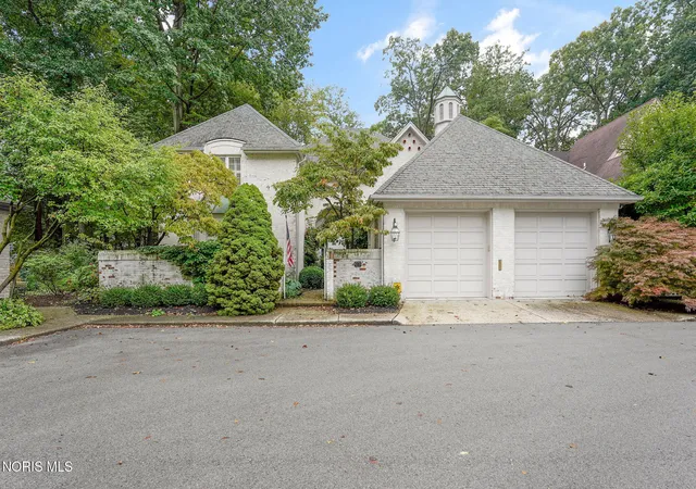 Photo 1 of Sale Pending at 23 Exmoor, Ottawa Hills, OH 43615 | MLS# 10013518 | Listing updated on 2026-10-05