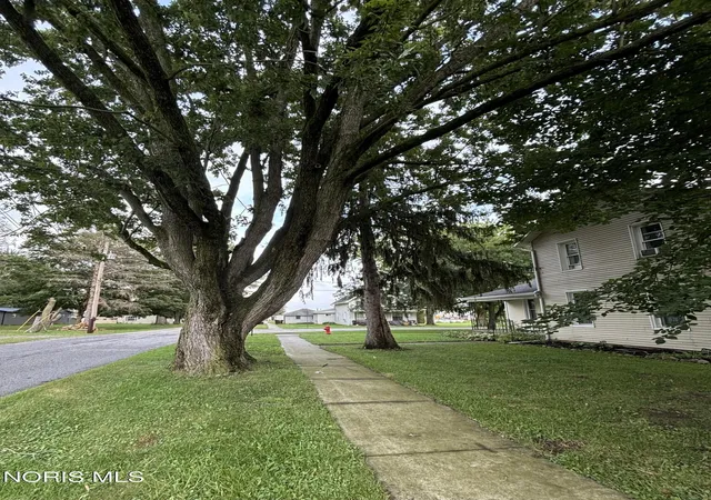 Photo 2 of Single family home for sale at 112 E Short St, Stryker, OH 43557 | MLS# 10013596 | Listing updated on 2026-10-28