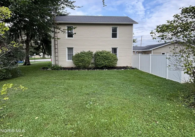 Photo 3 of Single family home for sale at 112 E Short St, Stryker, OH 43557 | MLS# 10013596 | Listing updated on 2026-10-28