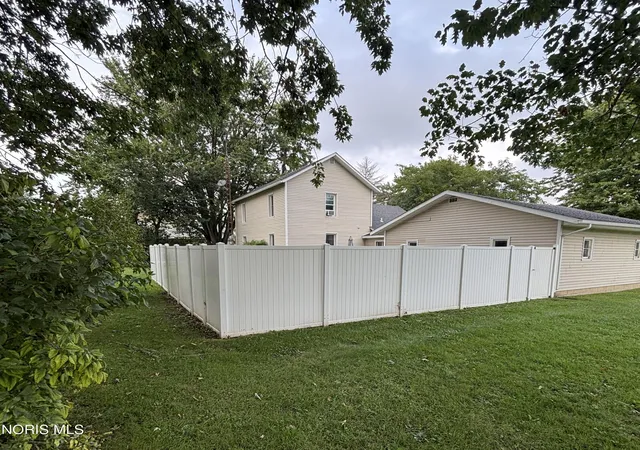 Photo 4 of Single family home for sale at 112 E Short St, Stryker, OH 43557 | MLS# 10013596 | Listing updated on 2026-10-28