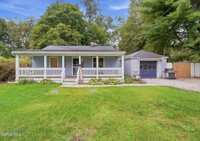 Photo 2 of Single family home for sale at 5161 Estess Ave, Sylvania, OH 43560 | MLS# 10013563 | Listing updated on 2026-09-28
