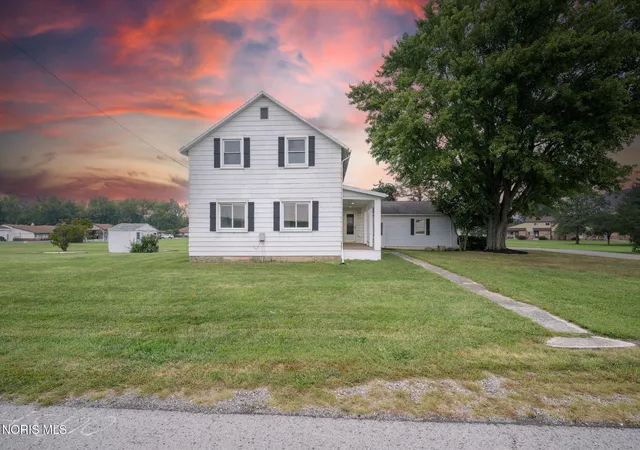 Photo 1 of Single family home for sale at 215 Briar Hl Rd, North Baltimore, OH 45872 | MLS# 10013538 | Listing updated on 2026-09-24