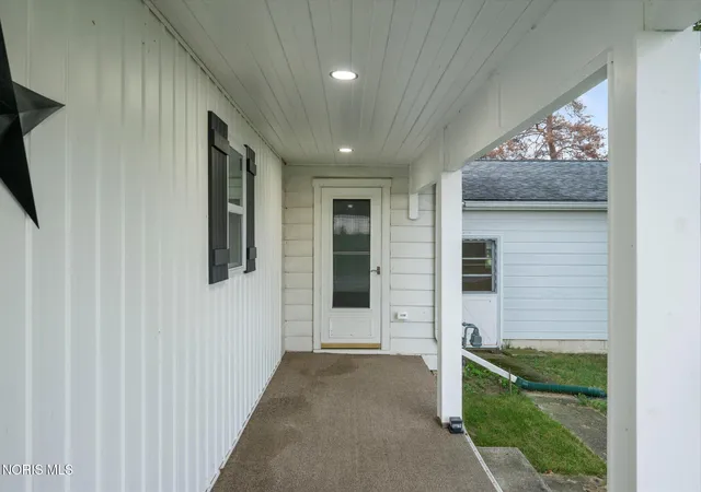 Photo 4 of Single family home for sale at 215 Briar Hl Rd, North Baltimore, OH 45872 | MLS# 10013538 | Listing updated on 2026-09-24