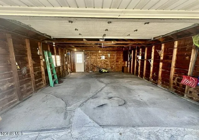 Photo 20 of Sale Pending at 190 Elm St, Rossford, OH 43460 | MLS# 10013537 | Listing updated on 2026-09-30
