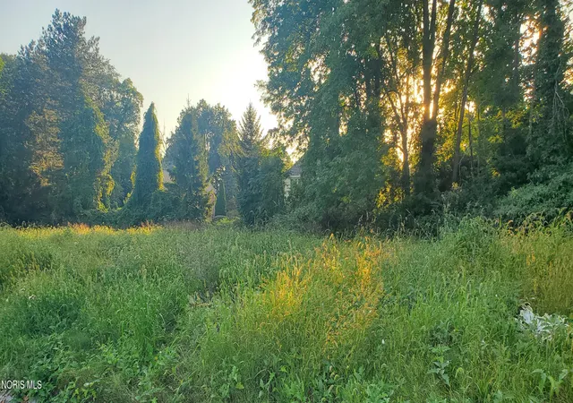 Photo 1 of Land for sale at 7548 Larberg Ln, Sylvania, OH 43560 | MLS# 10013551 | Listing updated on 2026-09-17