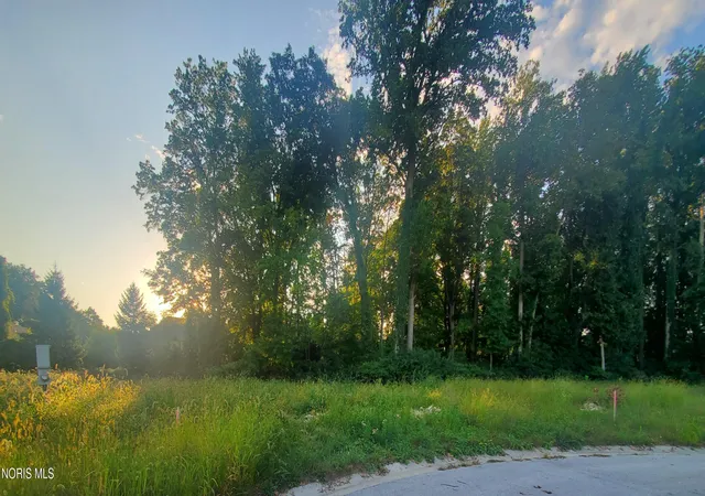 Photo 2 of Land for sale at 7548 Larberg Ln, Sylvania, OH 43560 | MLS# 10013551 | Listing updated on 2026-09-17