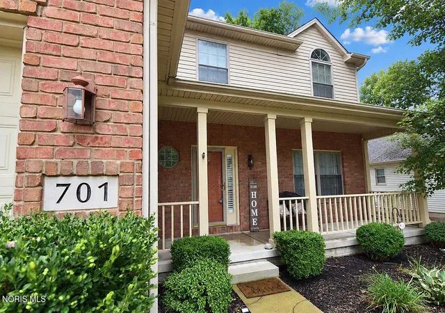 Photo 2 of Single family home for sale at 701 Whisperlake Rd, Holland, OH 43528 | MLS# 10013696 | Listing updated on 2026-09-30