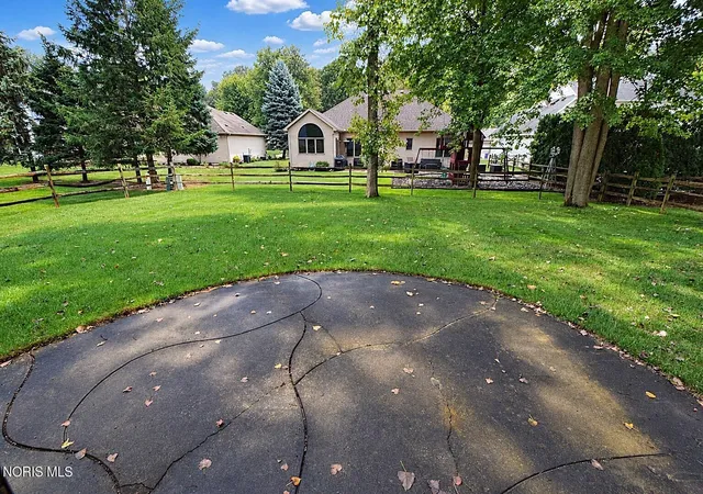 Photo 3 of Single family home for sale at 701 Whisperlake Rd, Holland, OH 43528 | MLS# 10013696 | Listing updated on 2026-09-30