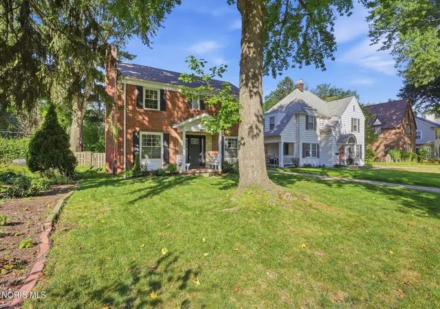 Photo 43 of Single family home for sale at 2221 Densmore Dr, Toledo, OH 43606 | MLS# 10013575 | Listing updated on 2026-10-09