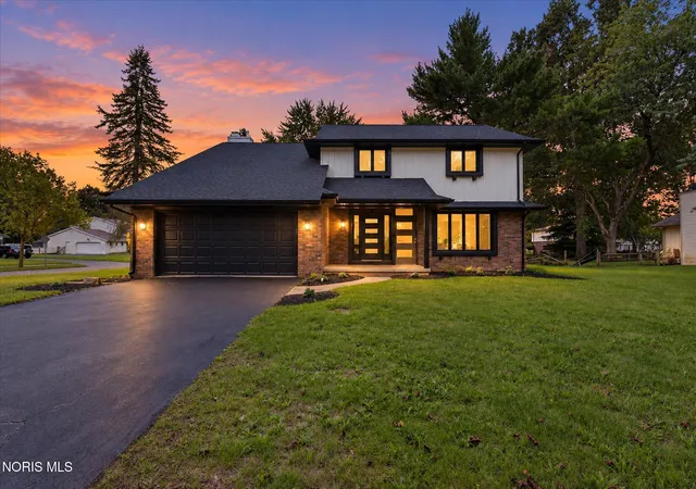 Photo 1 of Single family home for sale at 5637 Swan Crk Dr, Toledo, OH 43614 | MLS# 10013573 | Listing updated on 2026-09-27