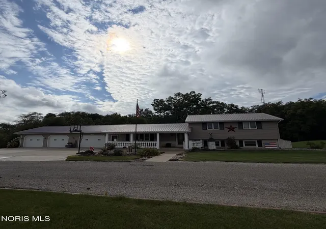 Single family home for sale at 1223 County Rd 4 50, Edgerton, OH 43517 | MLS# 10013570