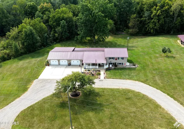 Photo 1 of Single family home for sale at 1223 County Rd 4 50, Edgerton, OH 43517 | MLS# 10013570 | Listing updated on 2026-09-29