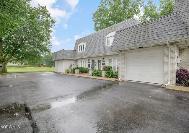 Condo for sale at 6925 Fenwyck Rd, Maumee, OH 43537 | MLS# 10013613