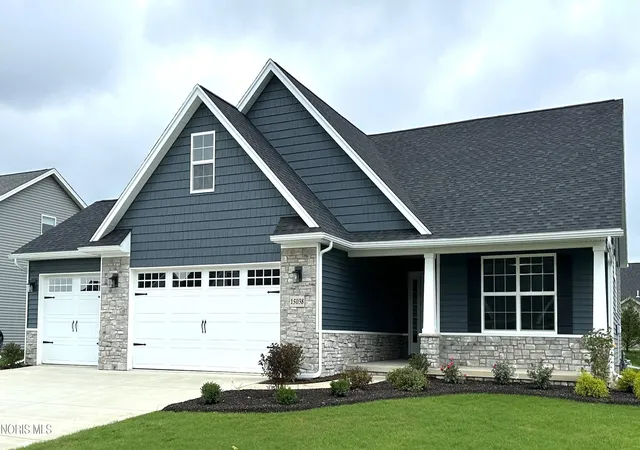 Photo 1 of Single family home for sale at 15038 Stonebridge Ln, Perrysburg, OH 43551 | MLS# 10013655 | Listing updated on 2026-09-19