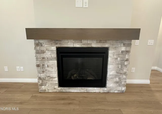 Photo 3 of Single family home for sale at 15038 Stonebridge Ln, Perrysburg, OH 43551 | MLS# 10013655 | Listing updated on 2026-09-19