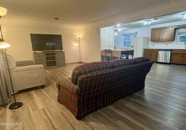 Photo 2 of Single family home for sale at 401 Murbach St, Archbold, OH 43502 | MLS# 10013576 | Listing updated on 2026-09-25
