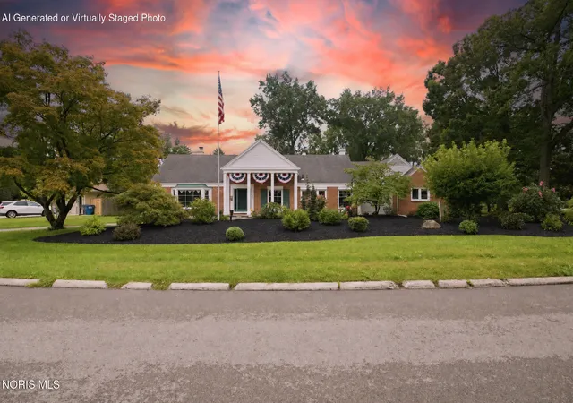 Photo 2 of Single family home for sale at 4331 Imperial Dr, Toledo, OH 43615 | MLS# 10013582 | Listing updated on 2026-10-17