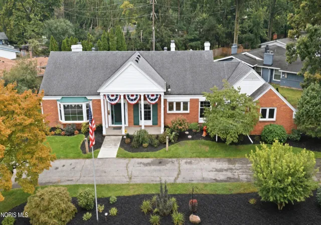 Photo 3 of Single family home for sale at 4331 Imperial Dr, Toledo, OH 43615 | MLS# 10013582 | Listing updated on 2026-10-17