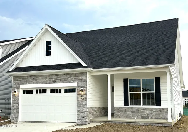 Photo 1 of Single family home for sale at 1004 Pine Ridge Dr, Perrysburg, OH 43551 | MLS# 10013656 | Listing updated on 2026-09-19