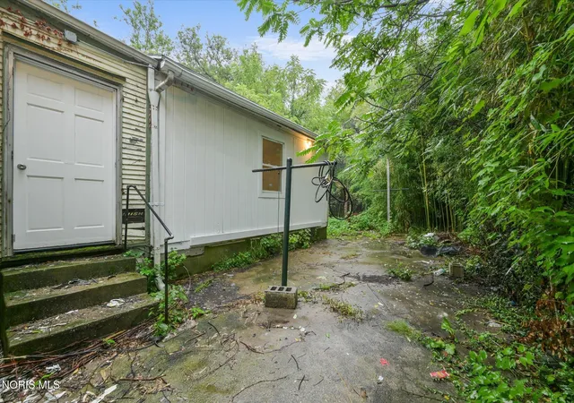 Photo 24 of Single family home for sale at 536 Acklin Ave, Toledo, OH 43620 | MLS# 10013671 | Listing updated on 2026-09-25